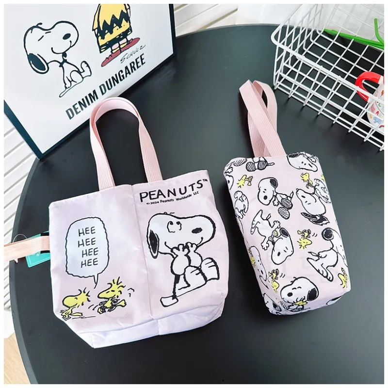 Snoopys New Cartoon Reversible - Coffee Tea & Espresso Appliances recensione e prezzo